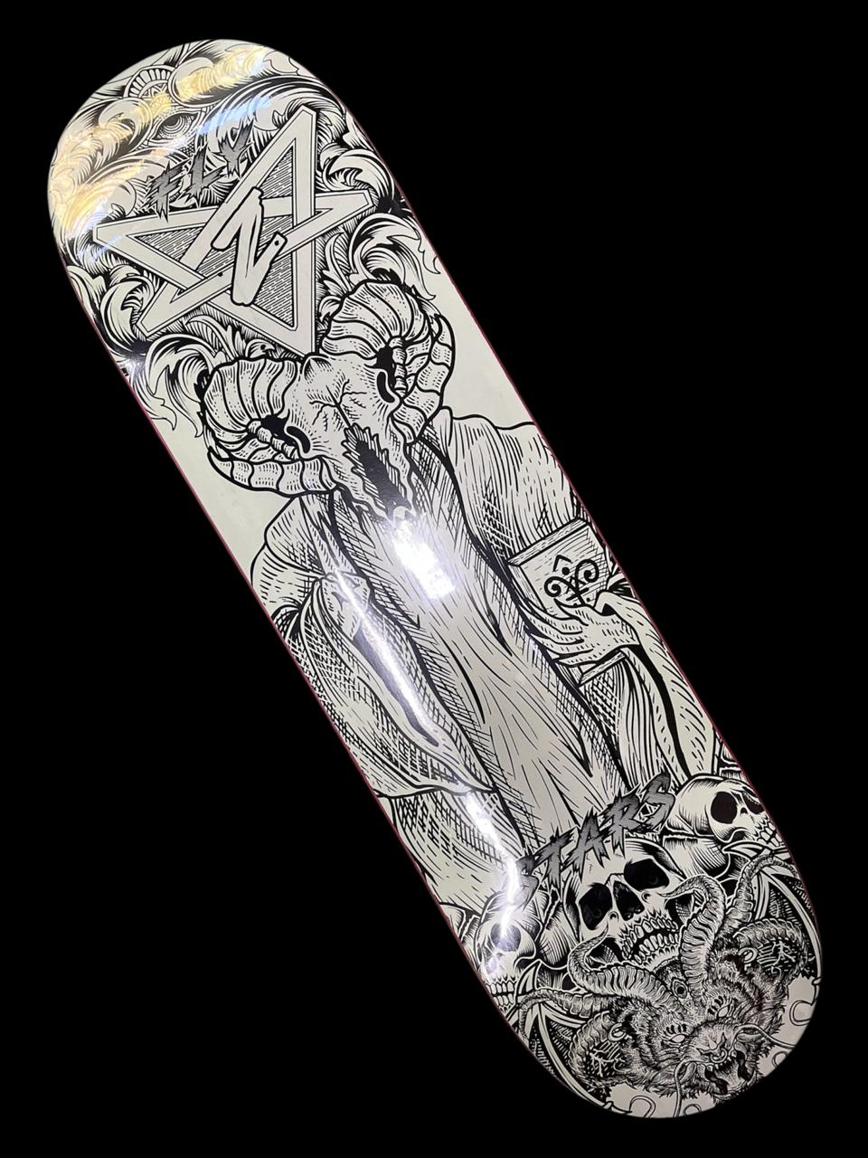 Tabla Deck para patineta profesional marca FLY STARS Calaveras medida 8.5"
