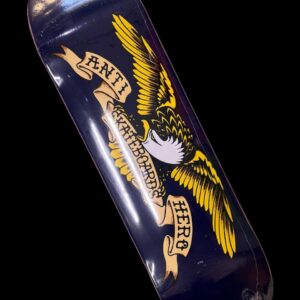 Tabla Deck para patineta profesional marca ANTIHERO Aguila medida 8.25"